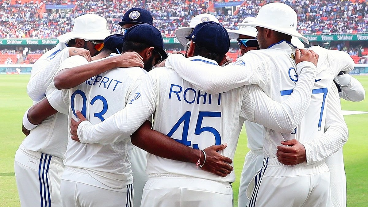 Team India in a Hyderabad huddle (photo: @bcci/X)