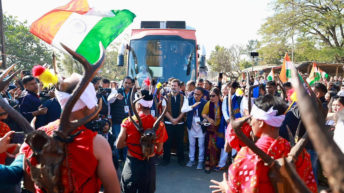 As the Bharat Jodo Nyay Yatra proceeded through Manipur to arrive in Senapati on day 2, Rahul Gandhi was met by delegations of various local communities (photo: @INCIndia/X)
