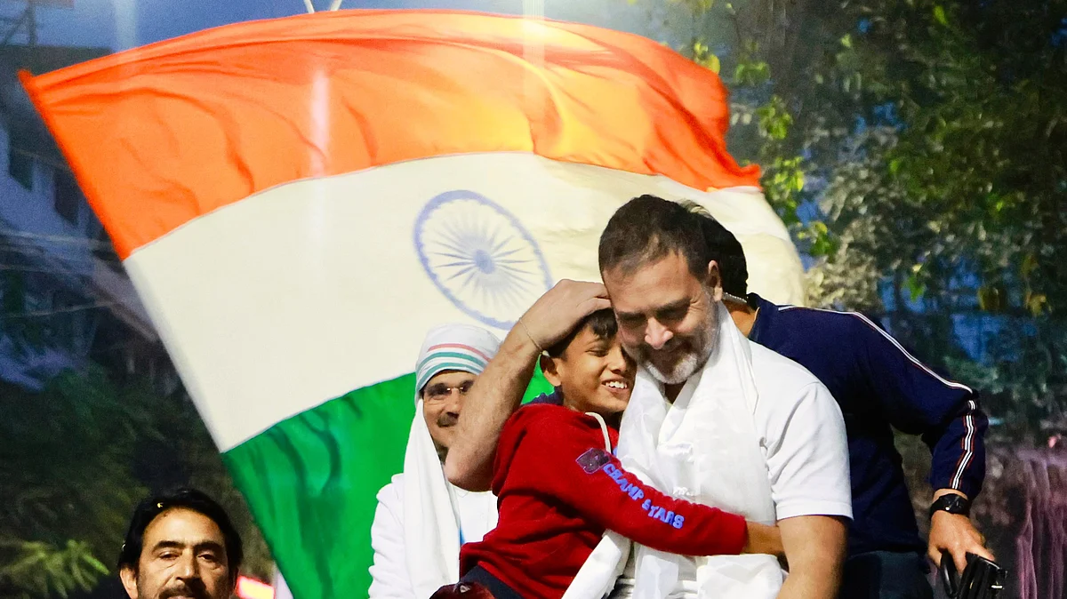 Rahul Gandhi with a young supporter in Siliguri, West Bengal (photo: @bharatjodo/X)