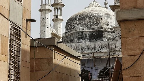 Mosque committee quickly approached Allahabad HC after Supreme Court rejected plea against Varanasi court order, directing them to do so. (photo: IANS)