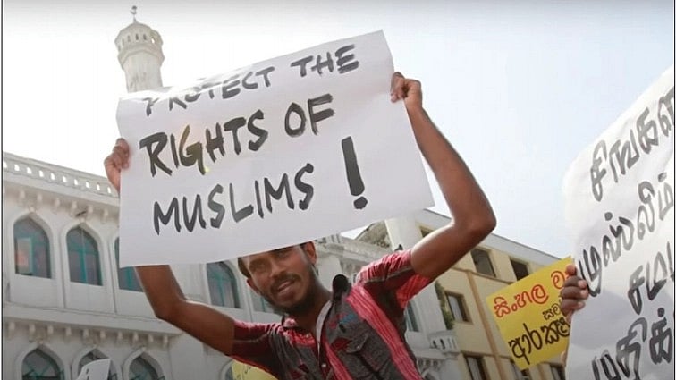 Truck driver arrested for offering 'namaz' on roadside in Gujarat