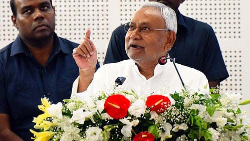 4,000 paar? Nitish trolled for faux pas at PM's rally