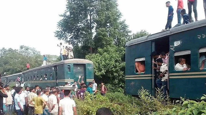 Bangladesh's main opposition party terms train fire sabotage, demands UN probe (photo: Khwaja Nusrat Jahan)