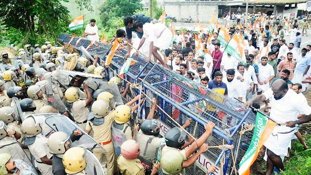 Kerala: Congress accuses police of influencing medical officer to send Youth Congress chief to jail