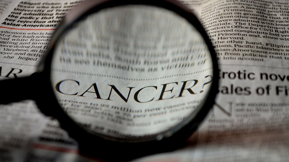The study found that smoking, alcohol consumption and ambient particulate matter (PM) pollution remained dominant among the 34 risk factors for cancer. (representative image) (Photo National Herald archives)