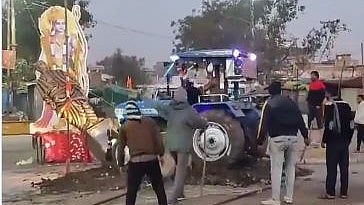 MP: Days after clash, two groups agree to install statues of Patel and Ambedkar at same spot