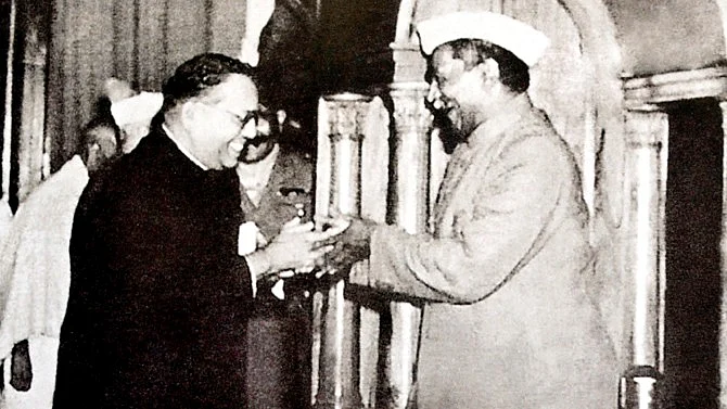 Dr B.R. Ambedkar presenting the final draft of the Constitution to Dr Rajendra Prasad on 25 November 1949 (photo: Wikipedia)