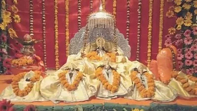 Ram lalla in blanket in winter (photo: IANS) 