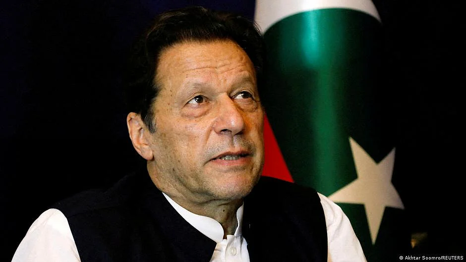 The court's order came a day after independents backed by Khan's party won nearly 100 seats in the National Assembly. (photo: DW)