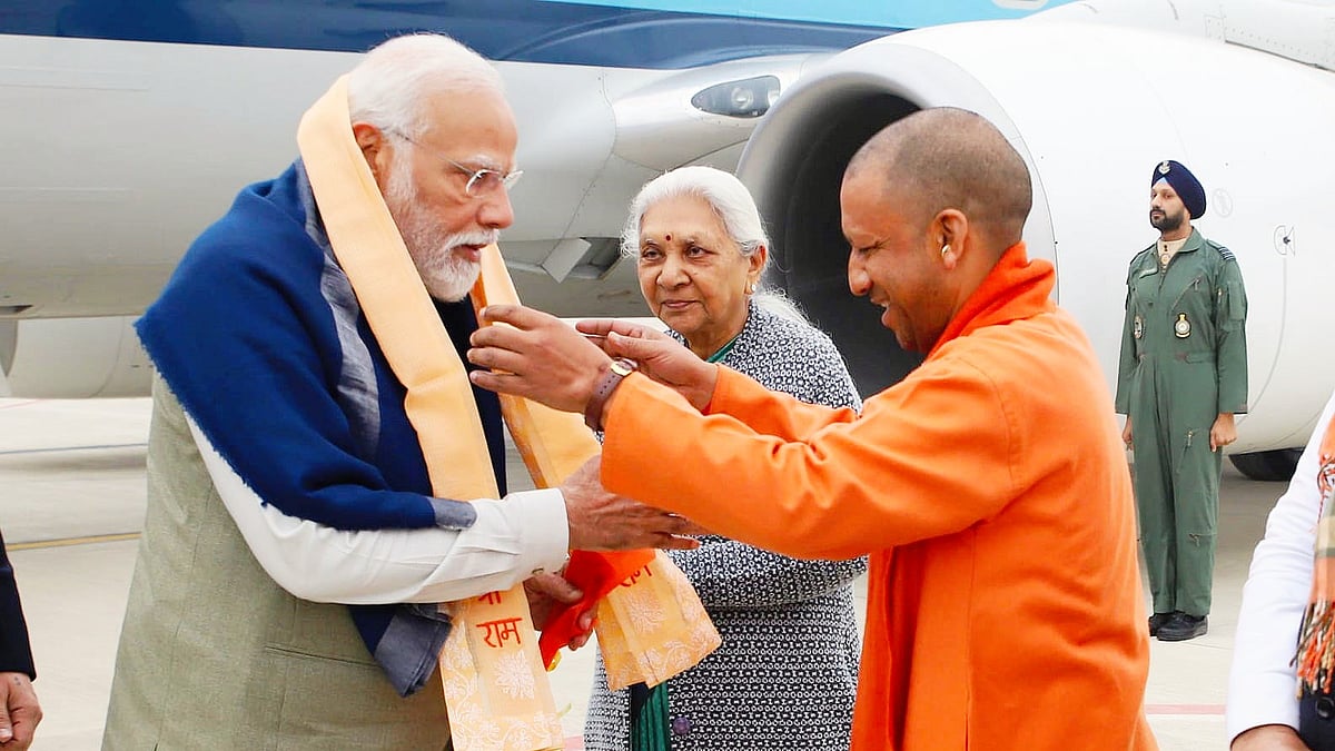 Uttar Pradesh CM Yogi Adityanath with PM Narendra Modi (photo: @myogiadityanath)