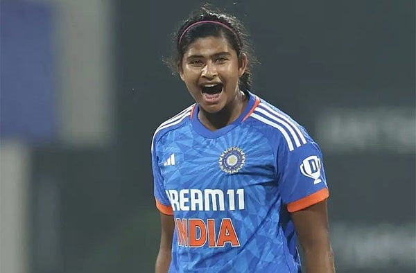 Titas Sadhu, a rising star in Indian cricket, is set to shine for Delhi Capitals with her formidable bowling skills (photo: Getty Images)