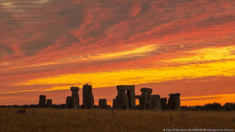 Stonehenge: Campaigners lose court challenge to tunnel plans