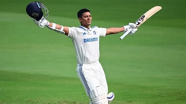 Yashasvi Jaiswal celebrates his century (photo: BCCI