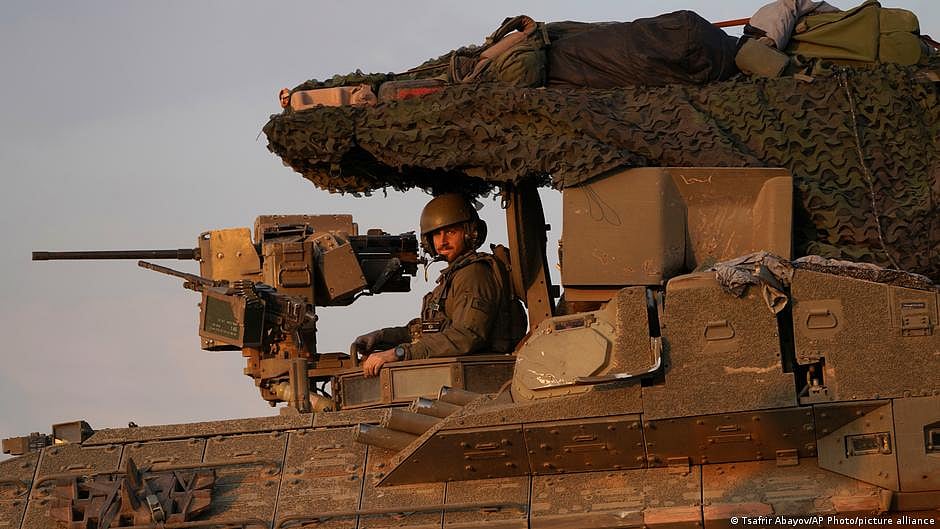 Israel's defense minister says Israel is "thoroughly planning" a military offensive in Rafah (photo: DW)