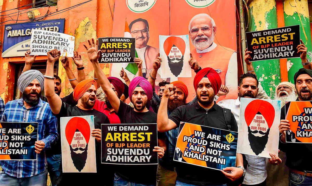 Sikhs in Kolkata protest outside the BJP headquarters (photo: PTI)