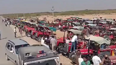 Farmers protest at at Punjab-Haryana borders (photo: @Politics_2022_/X)