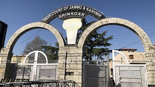 Kashmiri journalist Asif Sultan released after five-year detention