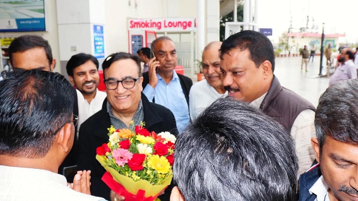 Ajay Maken (centre) is the Congress' new Rajya Sabha nominee from Karnataka (photo: @ajaymaken/X)