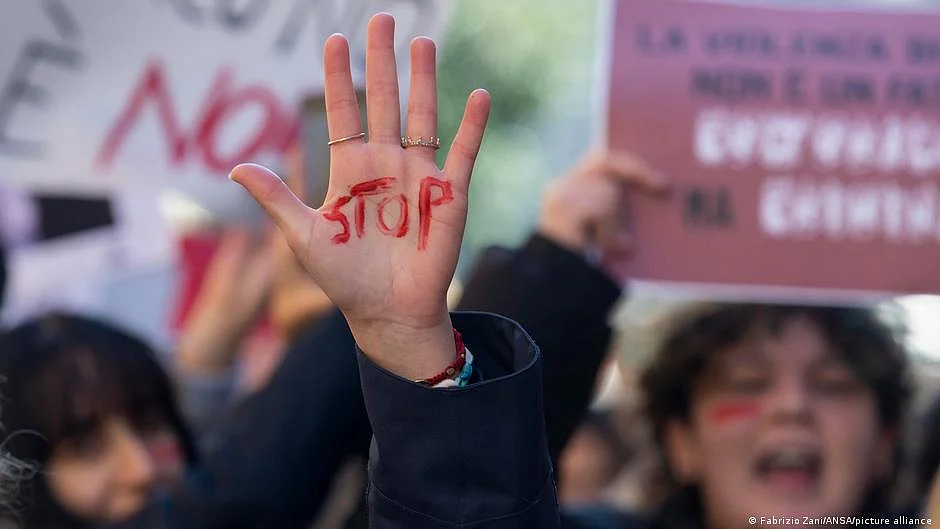 25 November is the International Day for the Elimination of Violence Against Women. (photo: DW)