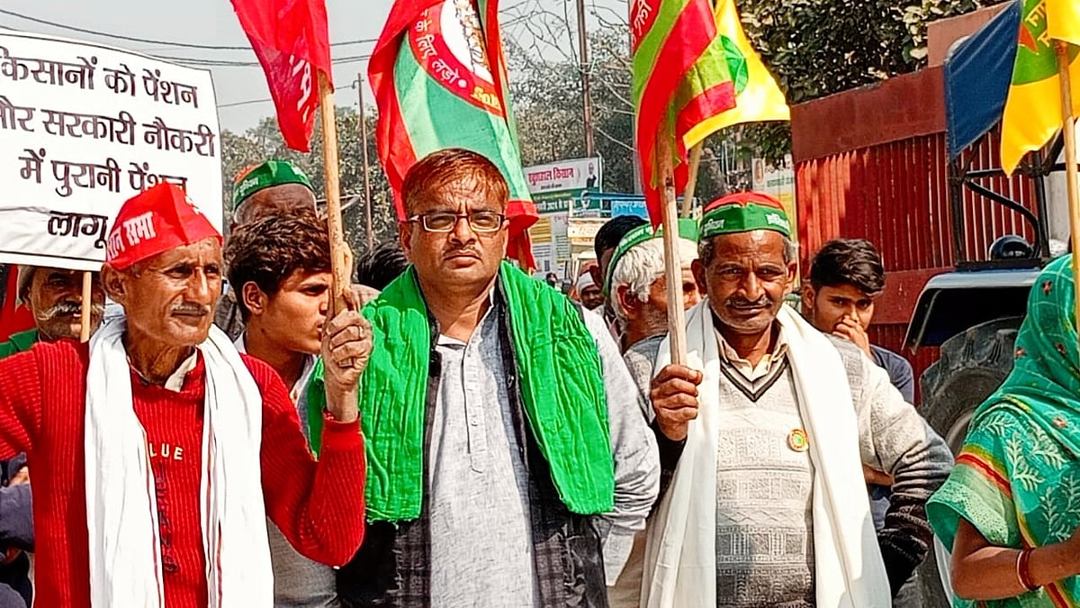 Farmers in Uttar Pradesh observing the Bharat Bandh on 16 Feb (photo: Samyukt Kisan Morcha/Facebook)