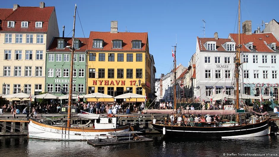 Boats at a pier in Copenhagen. The capital of Denmark is taking a lesson from its 'once in a 1,000 years' rain in 2011 (photo: DW) 