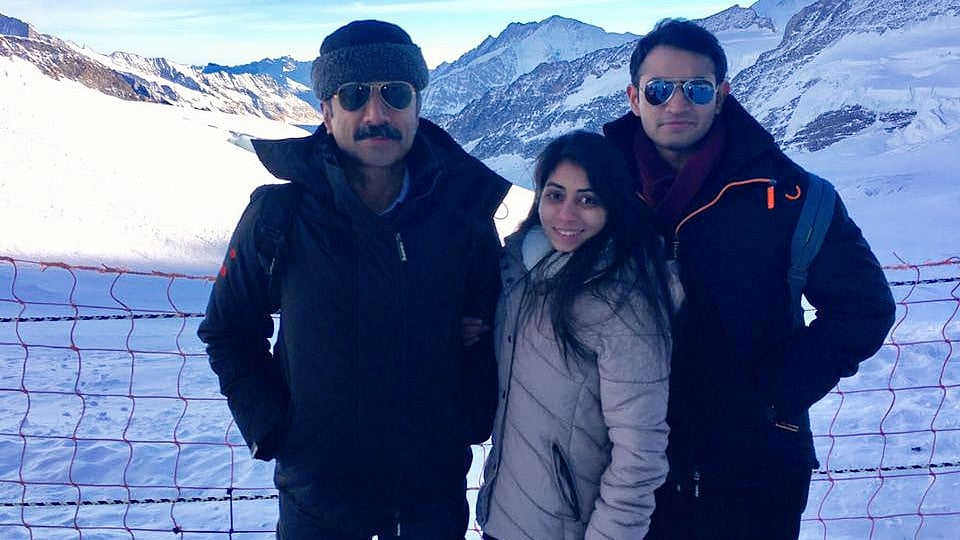 Sanjiv Bhatt (far left) with his children (photo: @sanjivbhatt/X)