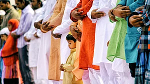 International students of Guj Univ attacked for offering namaz in hostel, 2 hospitalised