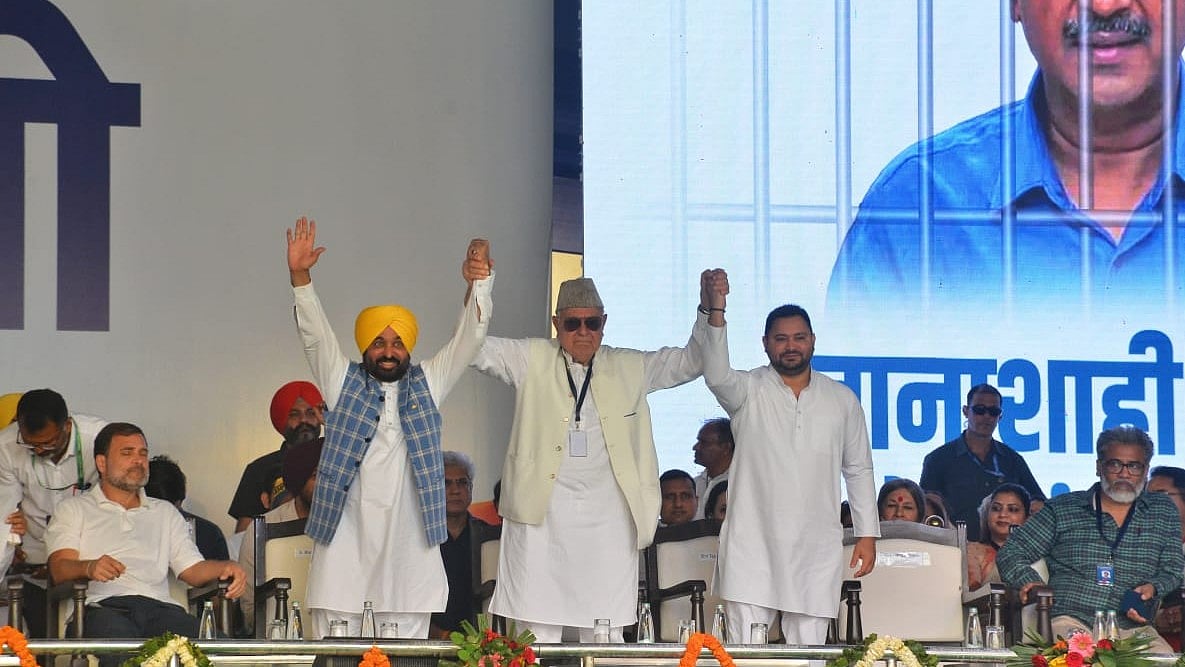 Bhagwant Mann, Farooq Abdulla and Tejashwi Yadav join hands during the rally