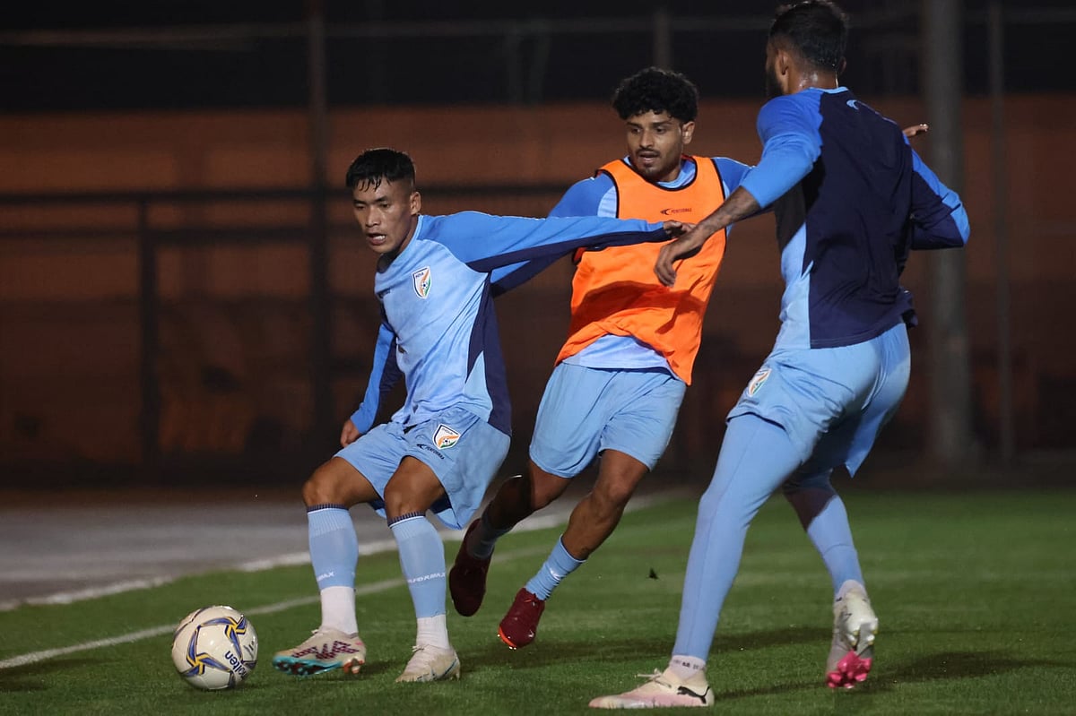 Imran Khan (left) training with his teammates in Abha, Saudi Arabia. (photo: AIFF)