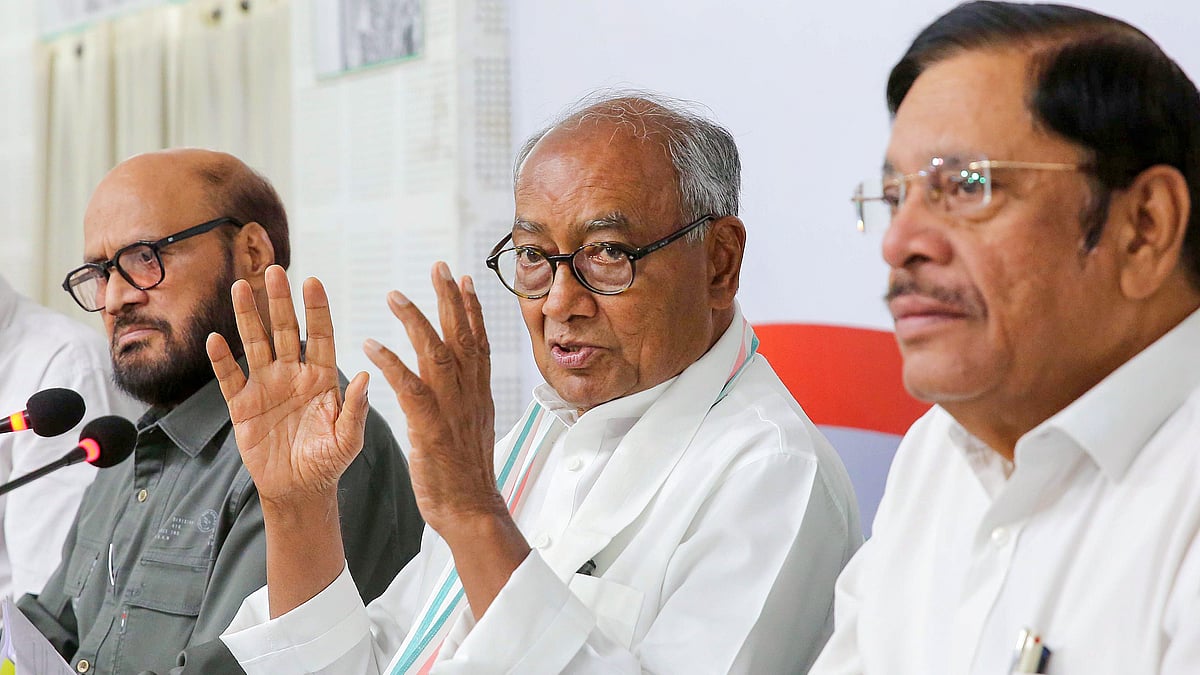 Congress MP Digvijaya Singh addresses a press conference in Bhopal on 22 March (photo: PTI)