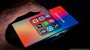 Canada: Educators sue social sites for disrupting learning