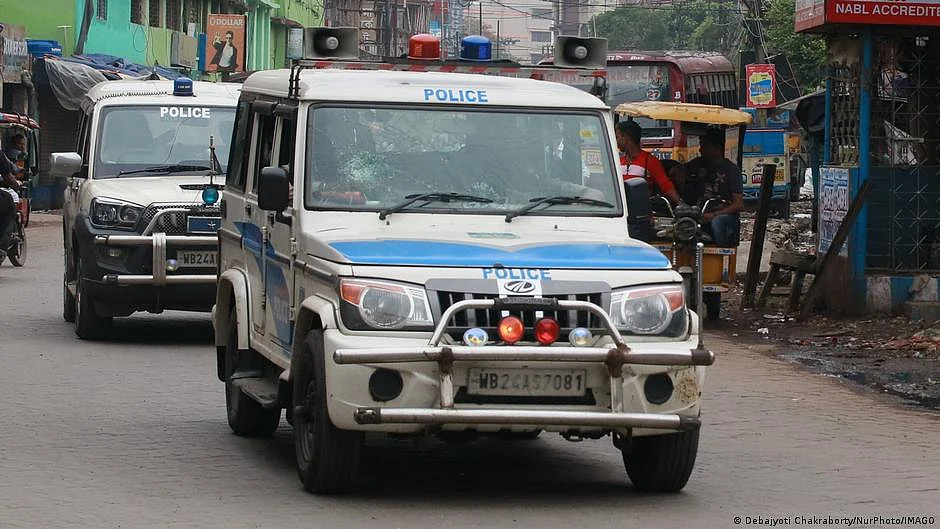Police have formed a special team to hunt down the rape suspects who are still at large. (photo: DW)