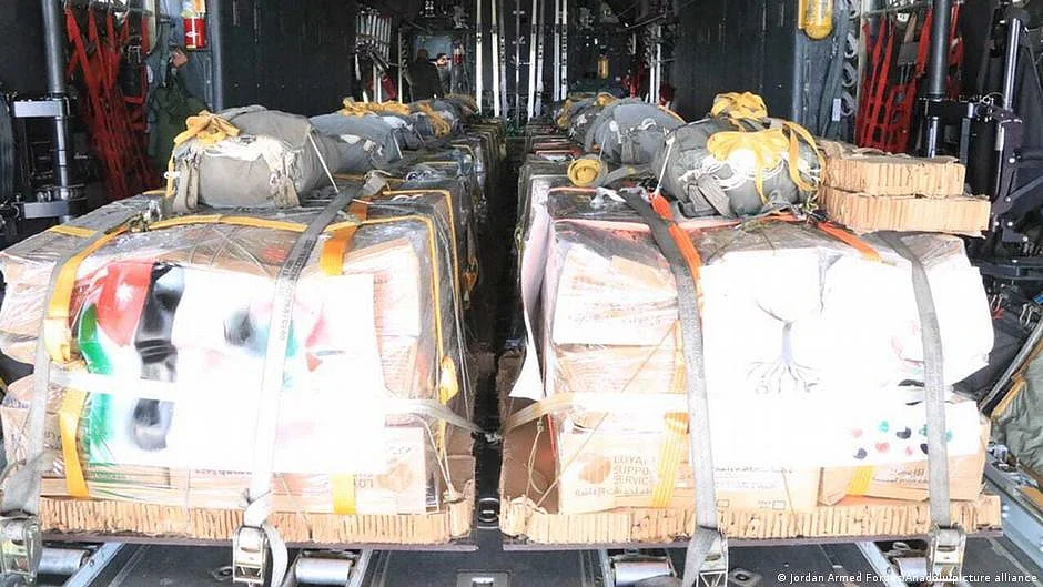 Humanitarian aid from the US on its way to the Gaza Strip for air drops (photo: DW)