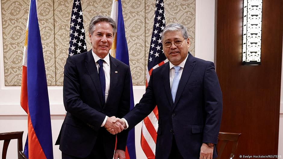 Manalo thanked the visiting US Secretary of State Blinken for his country's support with regard to recent events in the South China Sea. (photo:  DW)