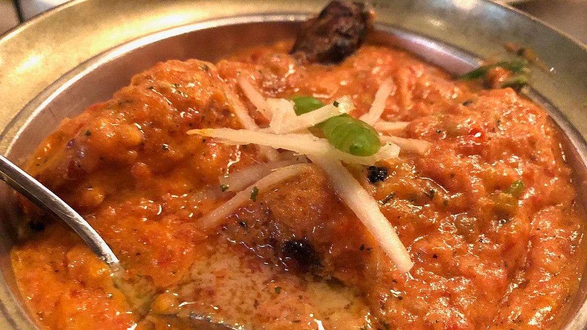 Butter chicken fight: Daryaganj alleges 'defamatory' remarks by Moti Mahal 