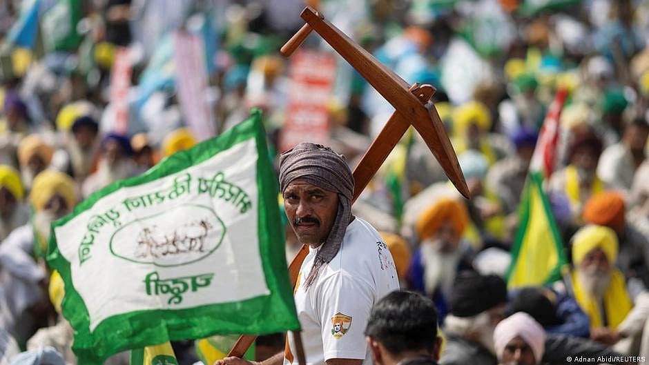 Farmers rally in New Delhi to demand higher crop prices (photo: DW)