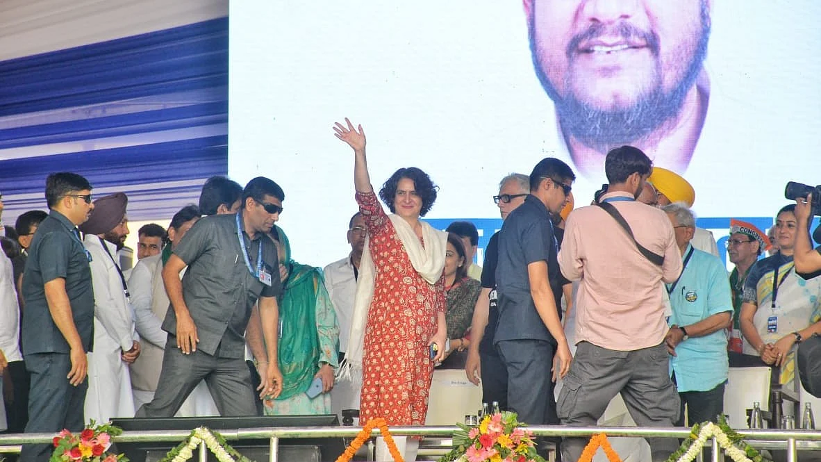In photos: INDIA bloc show of strength at 'Loktantra Bachao' rally