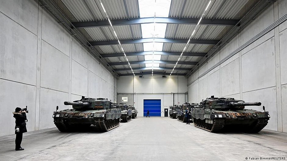 In addition to submarines, Leopard 2 tanks are sought-after German weapons of war. (photo: DW)