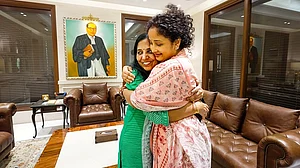 ED files prosecution complaint against Hemant Soren, wife Kalpana meets Sunita Kejriwal