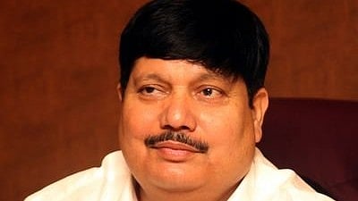 TMC leaders Arjun Singh, Dibyendu Adhikari join BJP