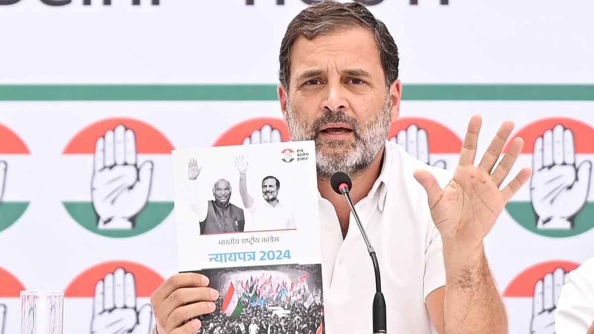 Rahul Gandhi hinted at the BJP's vulnerability despite claims of dominance (photo: Vipin/ National Herald)