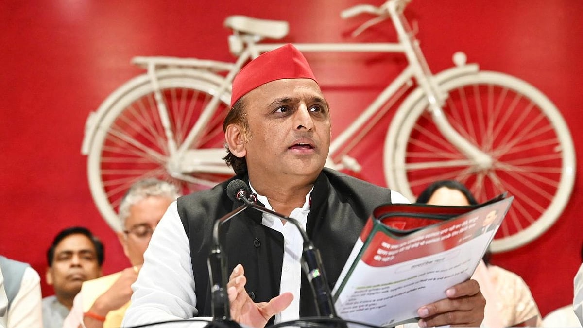 Akhilesh Yadav launches the Samajwadi Party manifesto (photo: @samajwadiparty/X)