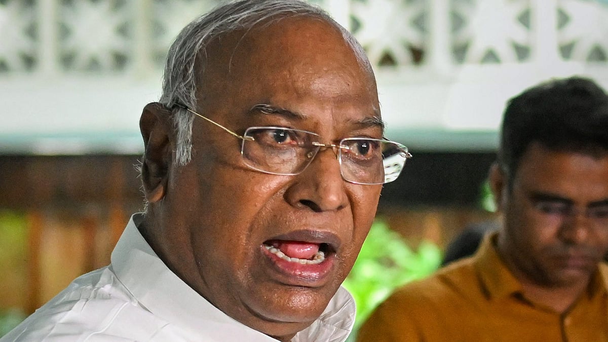 Congress chief Mallikarjun Kharge (photo: PTI)