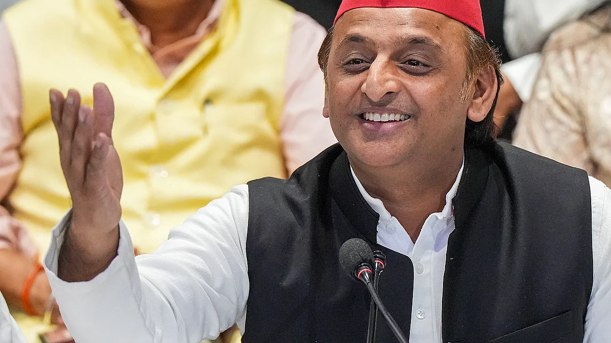 Akhilesh Yadav addresses a press conference in Lucknow on 10 April (photo: PTI)
