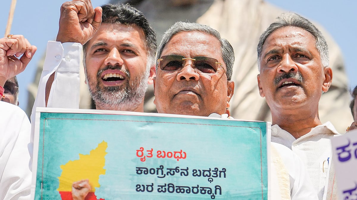 Siddaramaiah during a protest against the delay in releasing drought relief funds, in Bengaluru on 23 April (photo: PTI)
