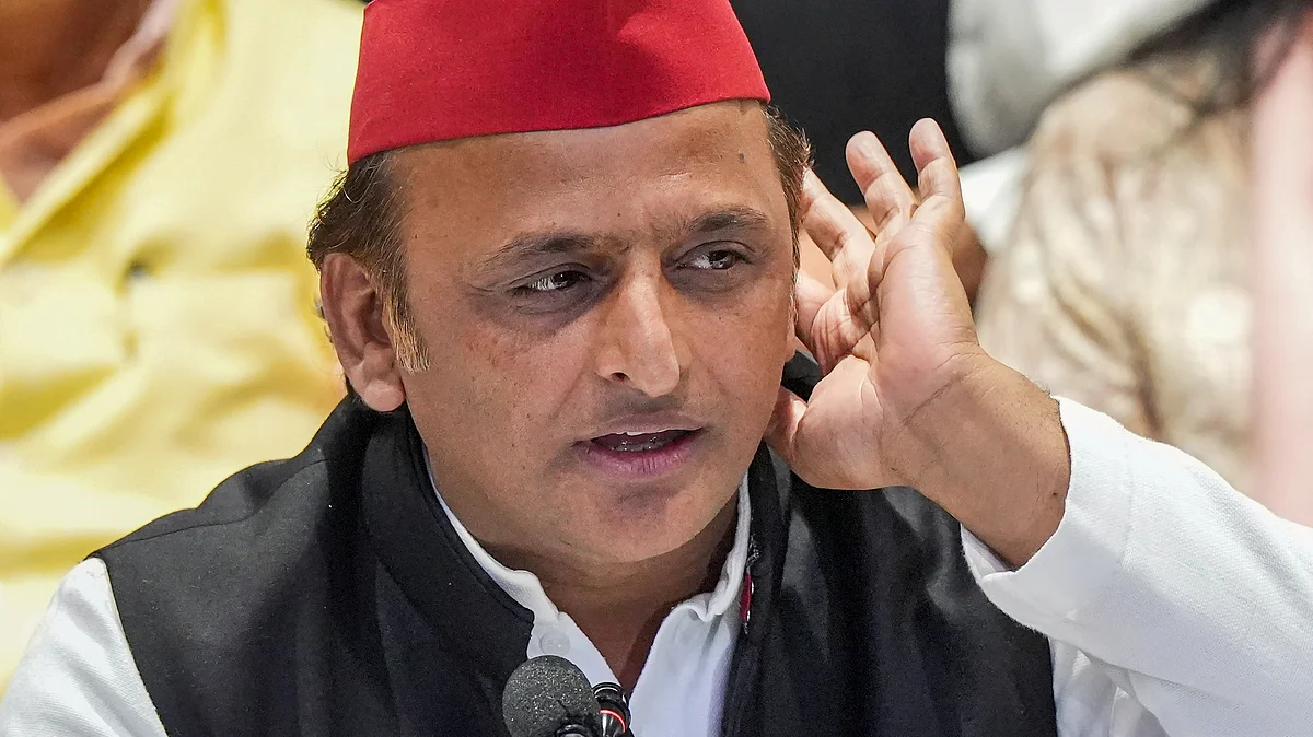 Akhilesh Yadav addresses a press conference in Lucknow on 10 April (photo: PTI)