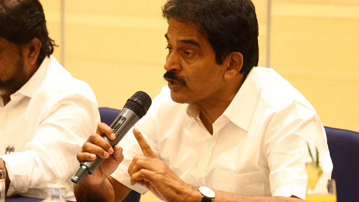 KC Venugopal said all Congress leaders will send copies of the manifesto to Modi (photo: @kcvenugopalmp/X)