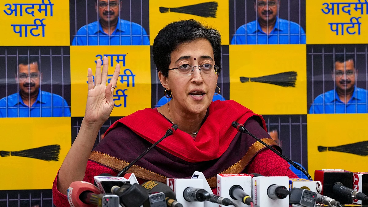 Atishi accused the Election Commission of becoming a "political weapon of the BJP" and turning a blind eye to its violations (photo: PTI)