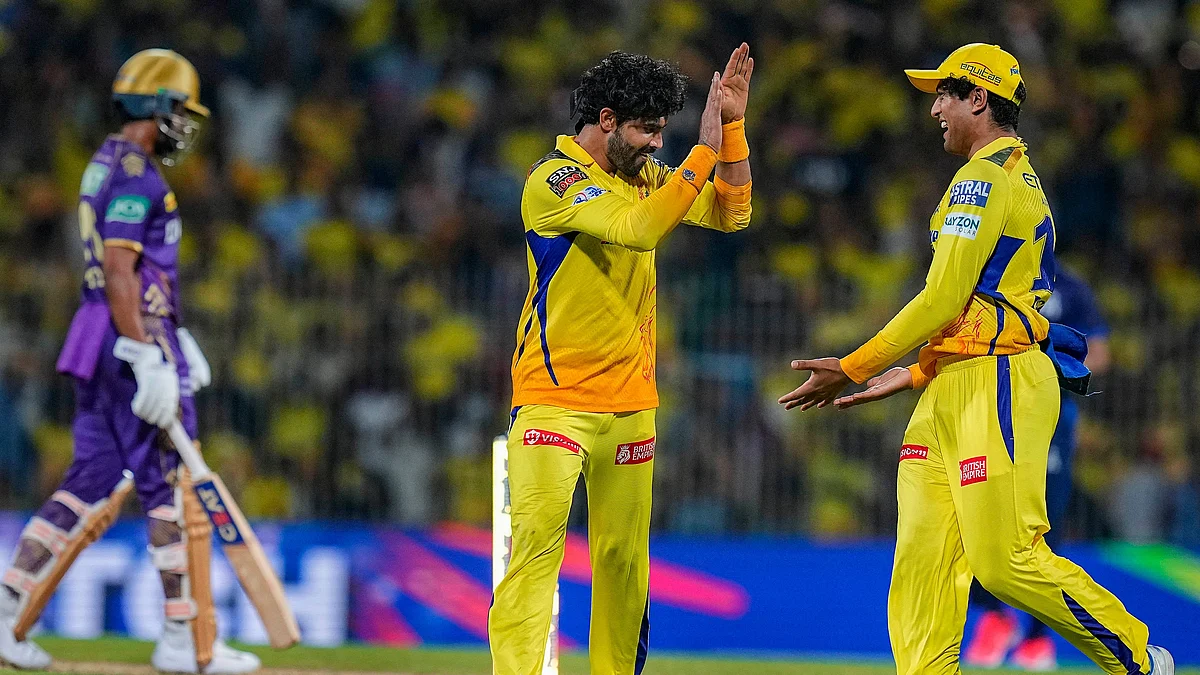 Ravindra Jadeja's three-wicket haul tilted the game in CSK's favor (photo: PTI)