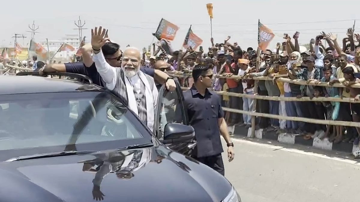 Screen grab of PM Modi arriving in West Bengal from @narendramodi/X